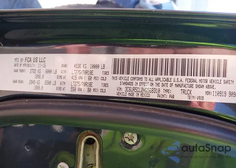 2017 Ram 2500 Tradesman 4X4 6'4 Box z USA, uszkodzony, nr VIN 3C6UR5CL2HG568310